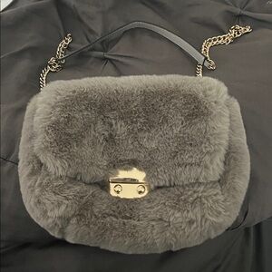 Fluffy grey crossbody bag